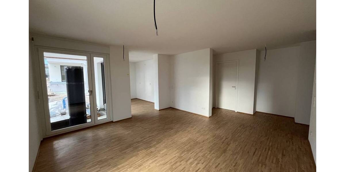 **Köngen: Burgweg: Ihre neue 3-Zimmer-Wohnung mit eigenem Gartenanteil wartet auf Sie** 3 zimmer