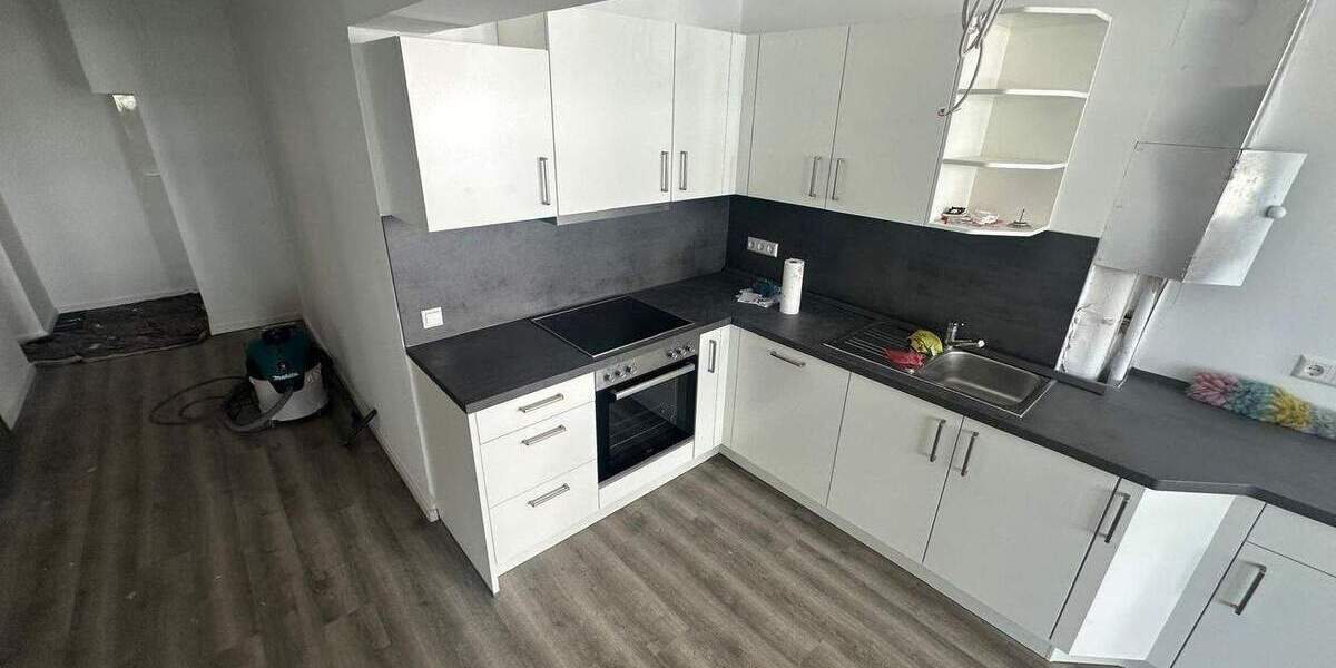 Etagenwohnung Stuttgart Ost - 3 Zimmer, 126 m&sup2;, 1.800&euro; | Angebot:25674459