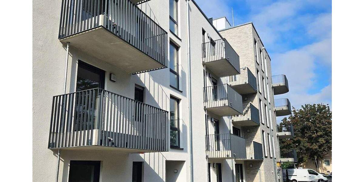 Etagenwohnung Stuttgart Untertürkheim - 3 Zimmer, 80 m&sup2;, 1.440&euro; | Angebot:24723643