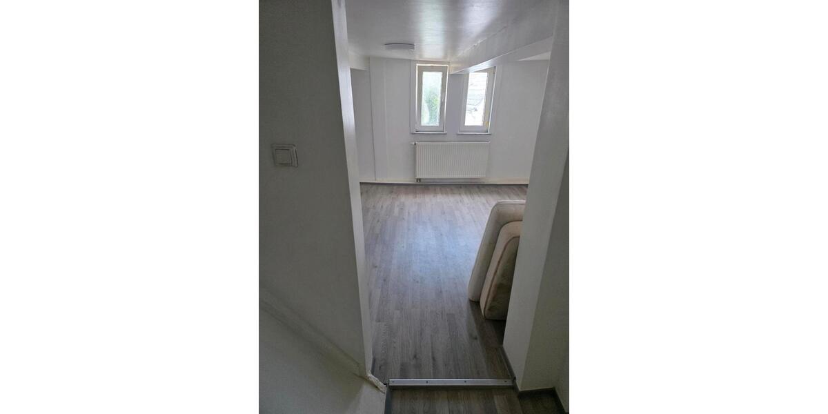 Einfamilienhaus Freiberg am Neckar - 5 Zimmer, 132 m&sup2;, 275.000&euro; | Angebot:26825966