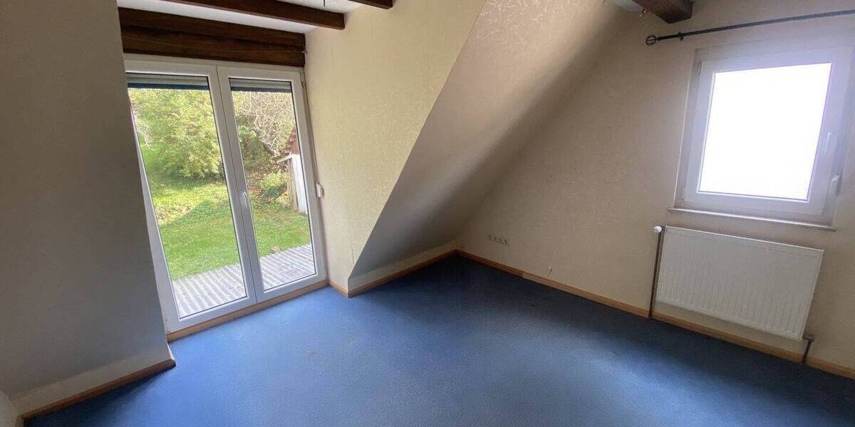 NEU: PROVISIONSFREI! Sehr schöne Doppelhaushälfte mit großem Garten und Garage - sofort bezugsfrei!! 5 zimmer