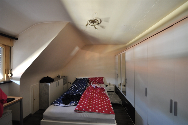 Wohn- und Gewerbeanwesen mit viel Gestaltungspotential in bester Lage zimmer