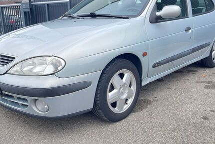 Renault Megane 182.000 km 2.990 € Asperg / Stuttgart 71679