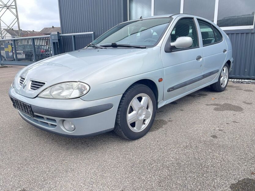 Renault Megane 182.000 km 2.990 € Asperg / Stuttgart 71679