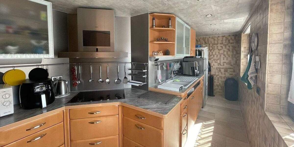 Einfamilienhaus Stuttgart Zuffenhausen - 5 Zimmer, 227 m&sup2;, 999.000&euro; | Angebot:25371190