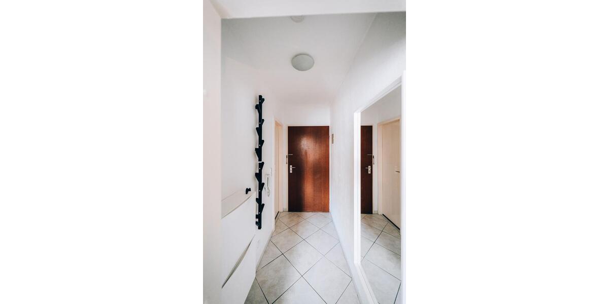 Etagenwohnung Stuttgart Luginsland - 1.5 Zimmer, 30 m&sup2;, 1.100&euro; | Angebot:26312702