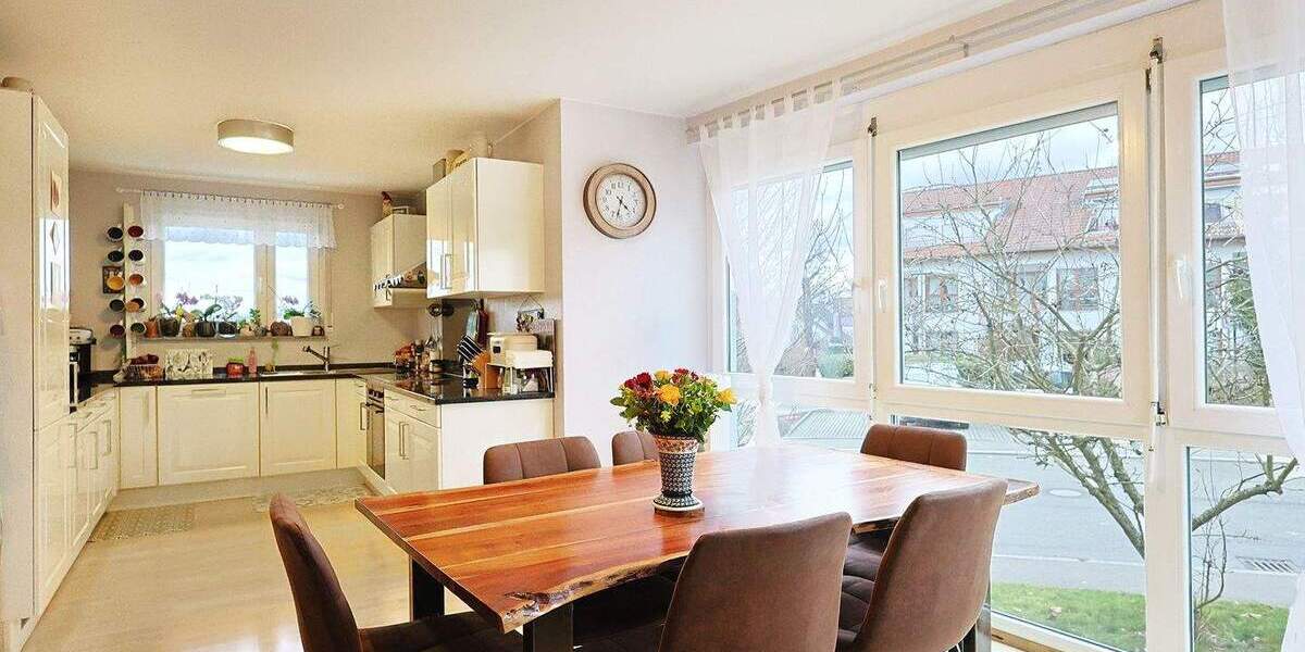 Doppelhaushälfte Böblingen Dagersheim - 5 Zimmer, 143 m&sup2;, 730.000&euro; | Angebot:25425202