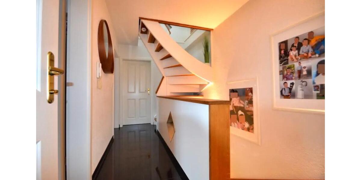 Reihenhaus Leonberg - 5 Zimmer, 132 m&sup2;, 718.000&euro; | Angebot:26817409