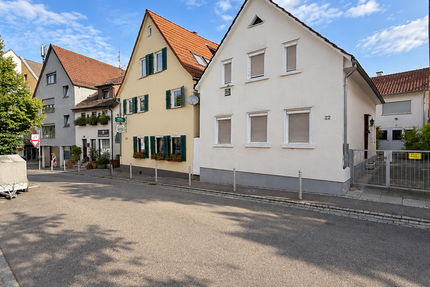 Haus Stuttgart Feuerbach - 9 Zimmer, 142 m&sup2;, 440.000&euro; | Angebot:27355580