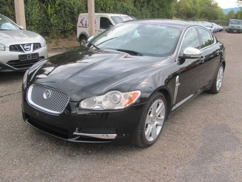 Jaguar XF 240.000 km 13.500 € Backnang 71522