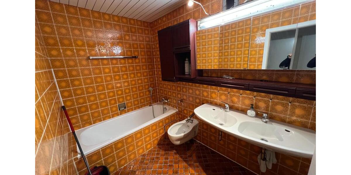 Etagenwohnung Schönaich - 5 Zimmer, 20 m&sup2;, 600&euro; | Angebot:24215199