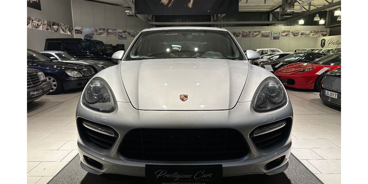 Porsche Cayenne 143.000 km 29.949 € Ludwigsburg 71638
