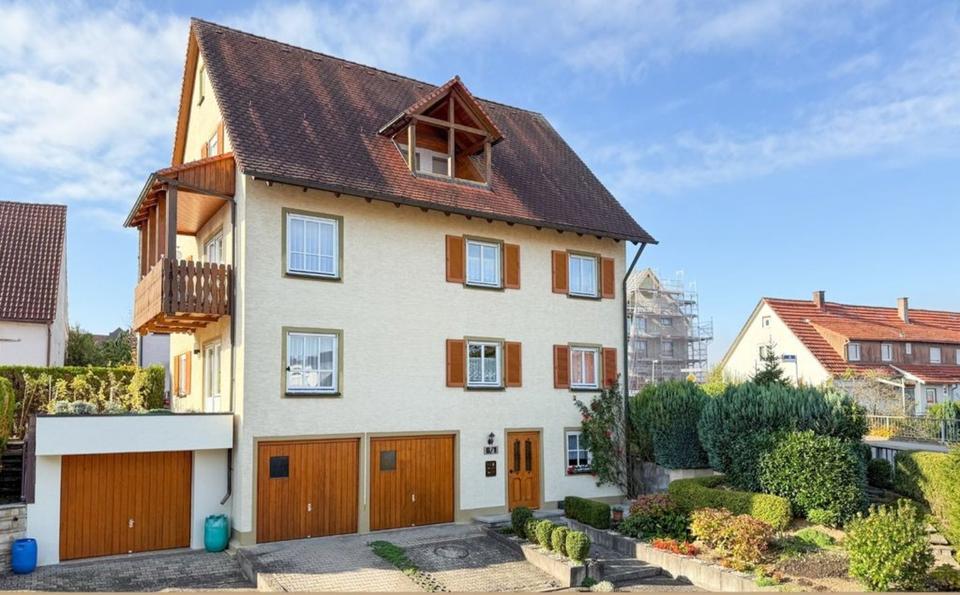 Mehrfamilienhaus, Wohnhaus Bietigheim-Bissingen Bissingen - 10 Zimmer, 210 m&sup2;, 850.000&euro; | Angebot:24154002