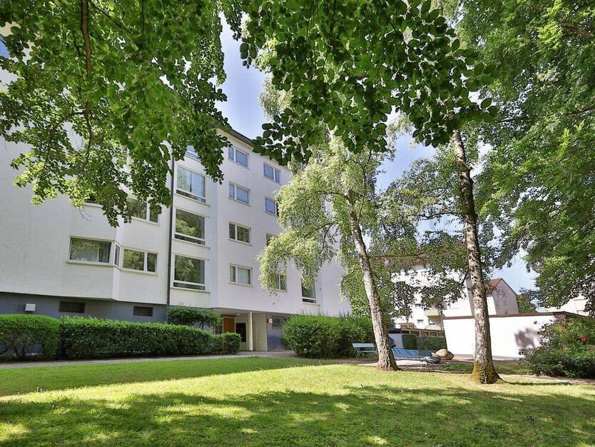 Großzügige 3,5-Zimmer-Wohnung mit Südbalkon und Waldblick