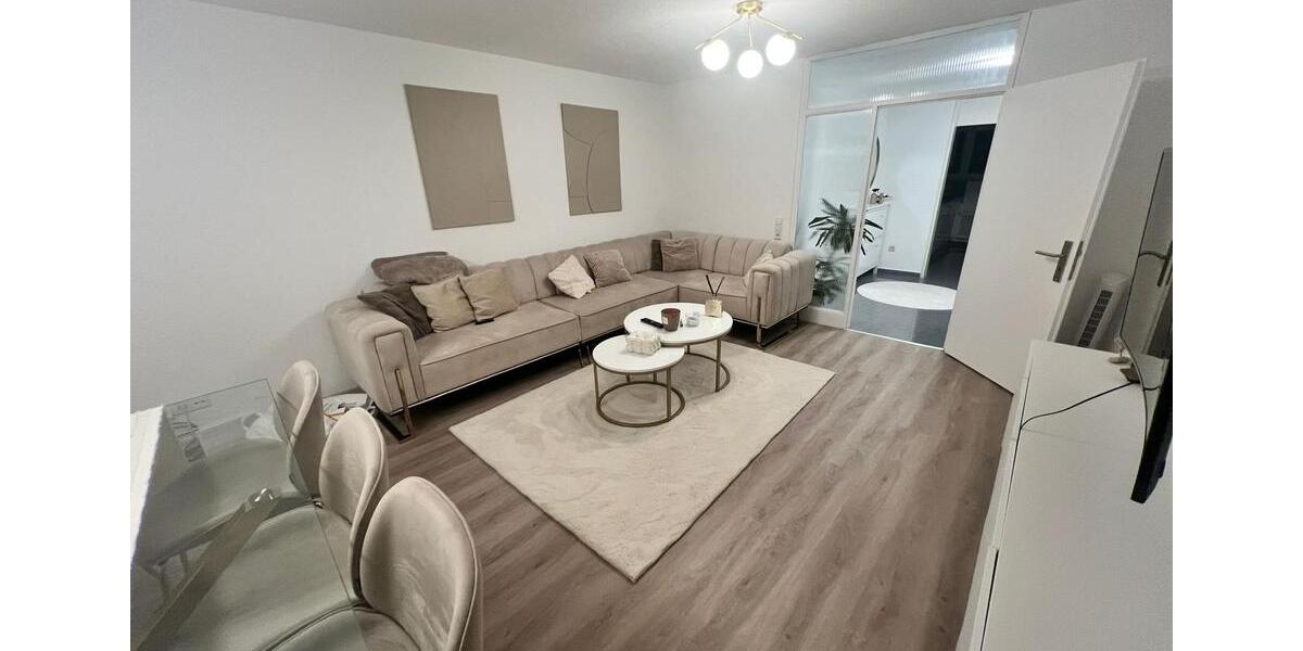 Etagenwohnung Leonberg - 3 Zimmer, 81 m&sup2;, 1.400&euro; | Angebot:26350182
