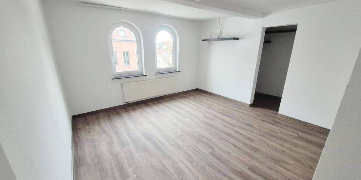 Etagenwohnung Backnang - 4 Zimmer, 112 m&sup2;, 295.000&euro; | Angebot:26038277