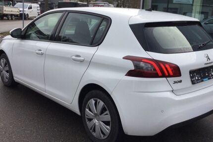 Peugeot 308 53.500 km 11.900 &euro; Metzingen 72555