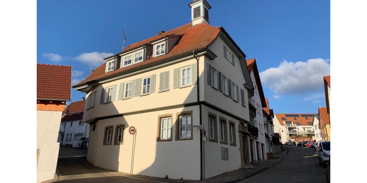 Dachgeschoßwohnung Ludwigsburg Hoheneck - 2.5 Zimmer, 70 m&sup2;, 219.000&euro; | Angebot:26844883