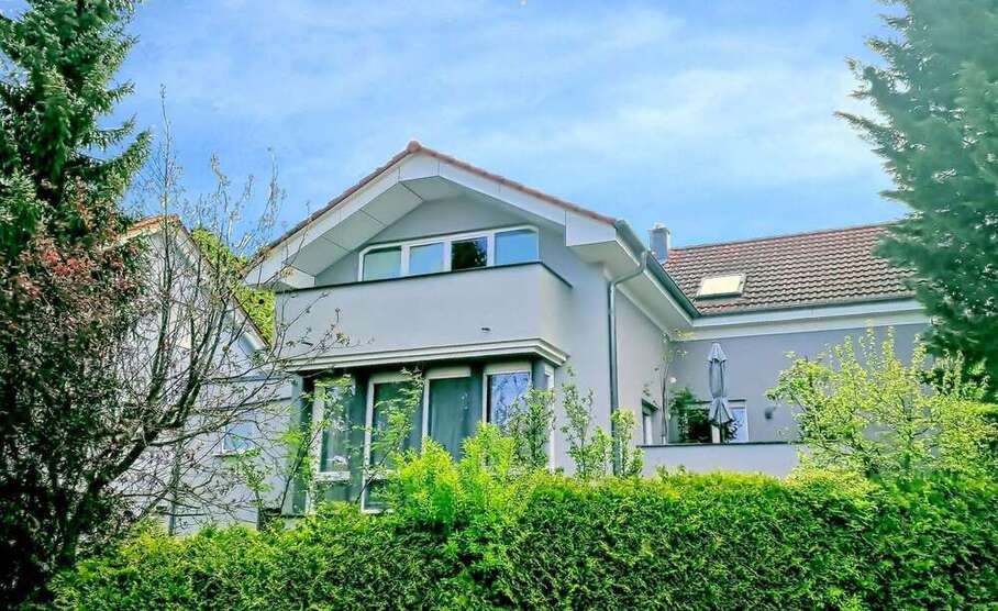 Haus zum Kaufen in Weissach-Flacht 949.000 € 283 m²