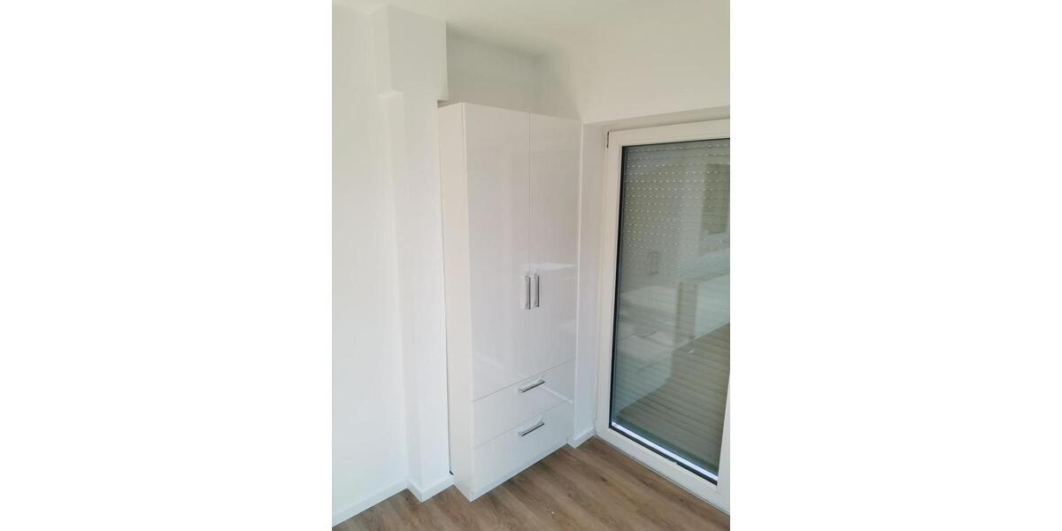 Dachgeschoßwohnung Stuttgart Feuerbach - 1 Zimmer, 32 m&sup2;, 950&euro; | Angebot:26033384