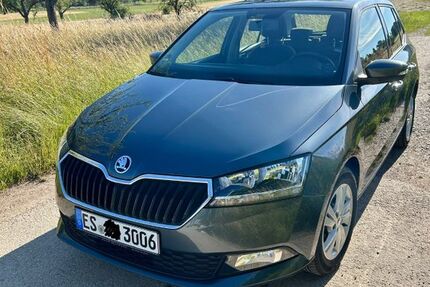 Skoda Fabia 27.700 km 13.500 &euro; Leinfelden 70771