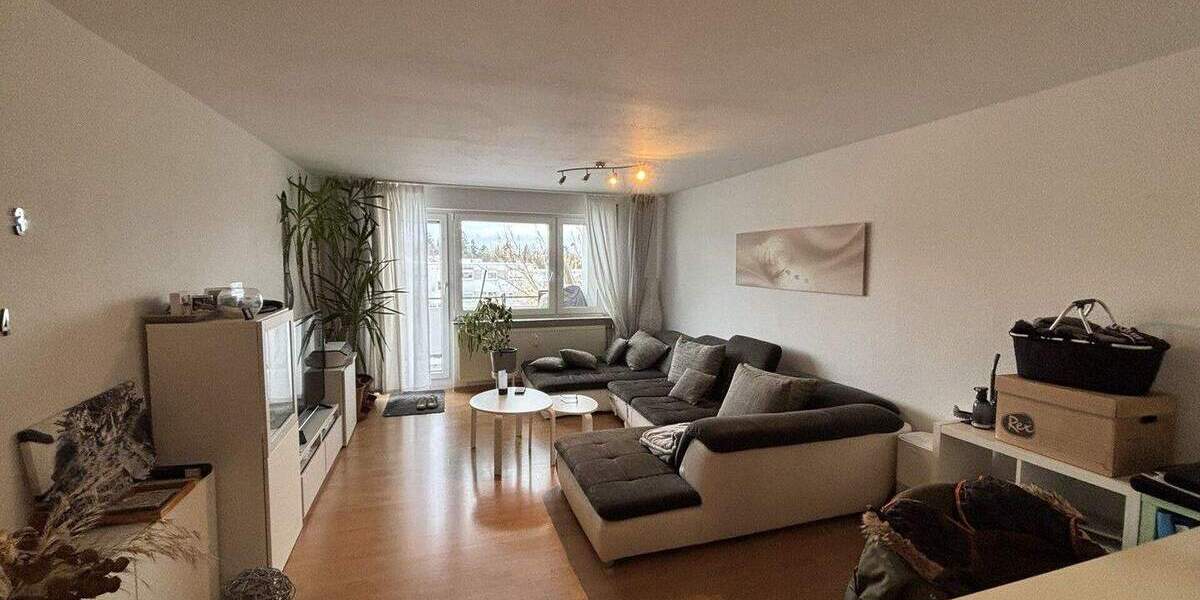 Etagenwohnung Ludwigsburg Ost - 4 Zimmer, 107 m&sup2;, 1.170&euro; | Angebot:24811547