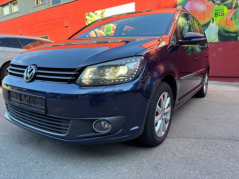 VW Touran 321.000 km 3.989 € Sindelfingen 71069