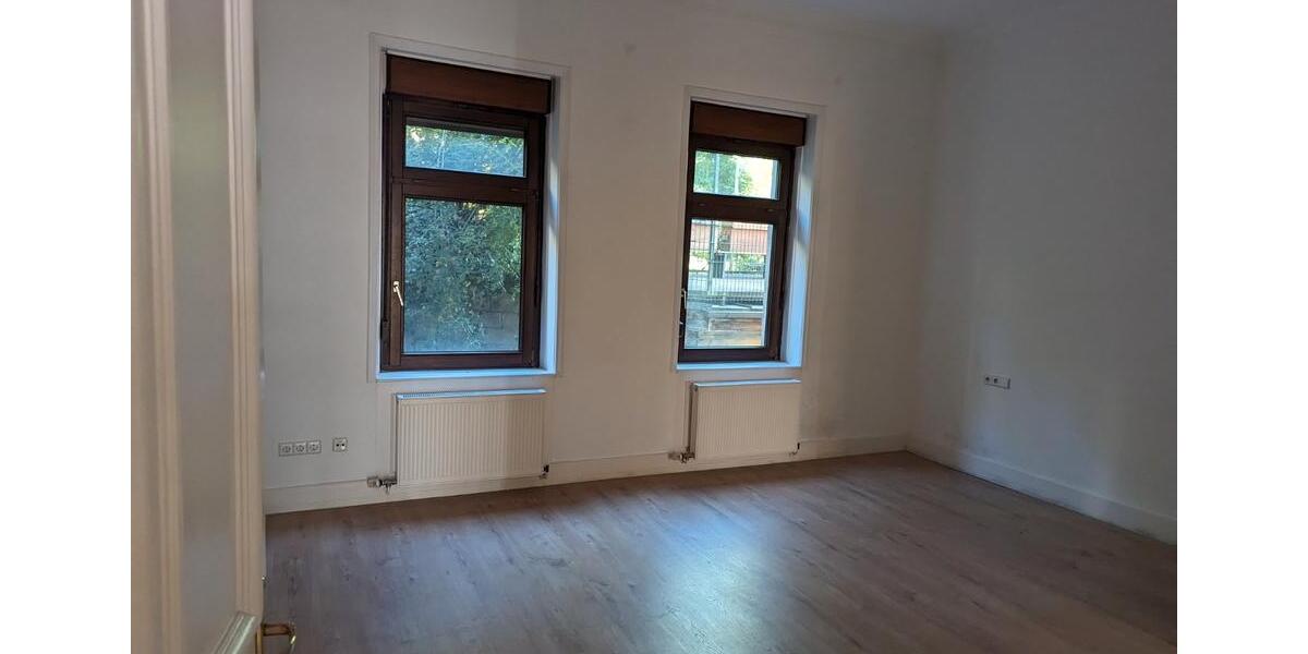 Hochparterre Stuttgart Stuttgart-Mitte - 5 Zimmer, 162 m&sup2;, 2.765&euro; | Angebot:26629228