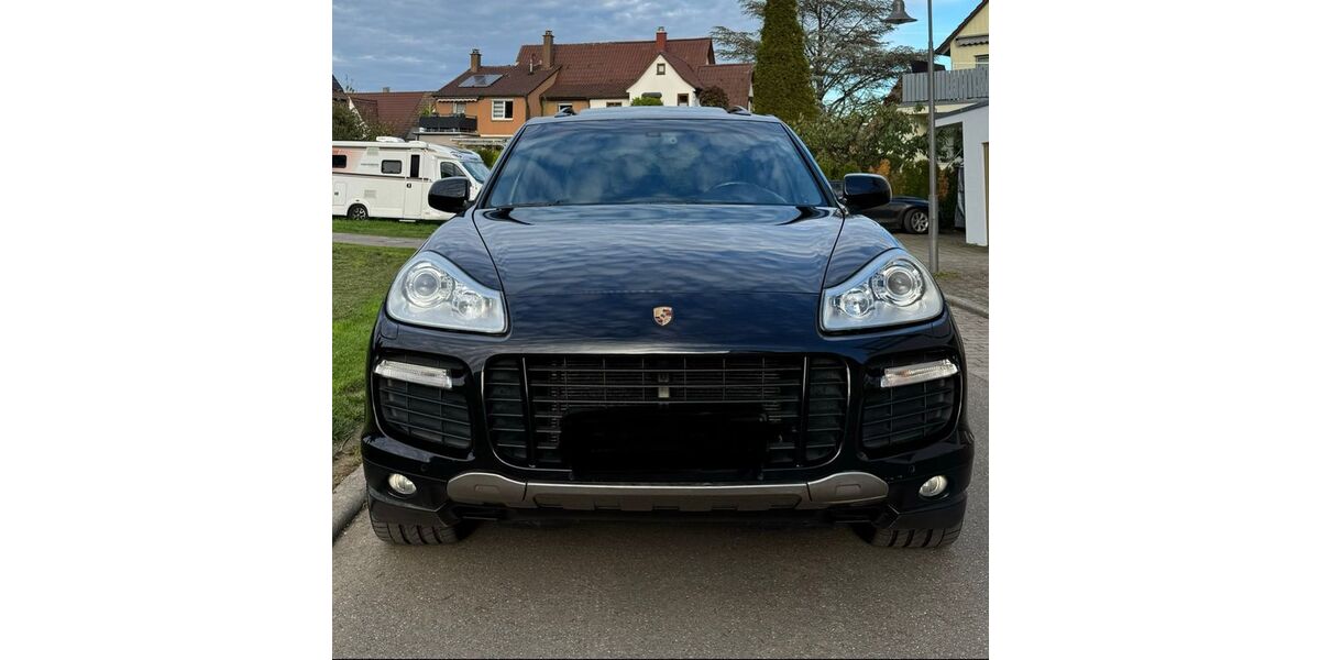 Porsche Cayenne 228.000 km 17.900 € Dettingen unter Teck 73265