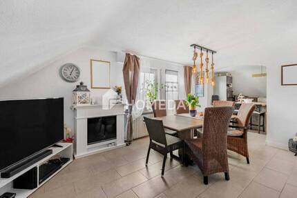 Helle 4-Zimmer-Wohnung mit Süd-Balkon, offener Küche und ca. 100 Quadratmetern Wohnfläche