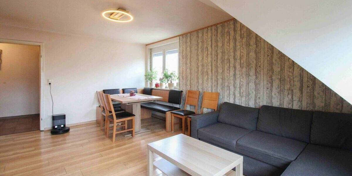 Etagenwohnung Schorndorf - 4 Zimmer, 81 m&sup2;, 265.000&euro; | Angebot:26118001