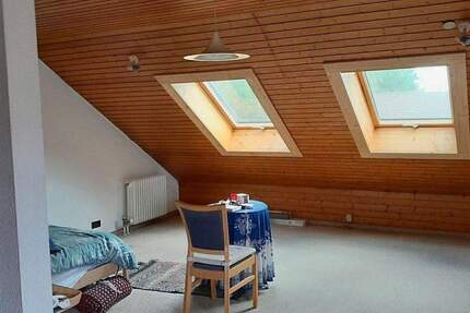 Haus Stuttgart Möhringen - 8 Zimmer, 200 m&sup2;, 900.000&euro; | Angebot:24724347