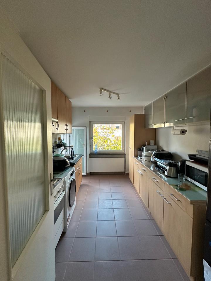 Helle 2-Zimmer-Wohnung mit Balkon und Stellplatz in Ludwigsburg zimmer