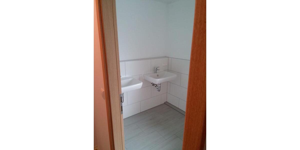 Reihenhaus Friolzheim - 5 Zimmer, 160 m&sup2;, 1.500&euro; | Angebot:26204855