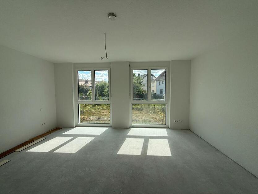 Energiesparwunder trifft Familienidylle – Reihenhaus (A+) in Steinenbronn
