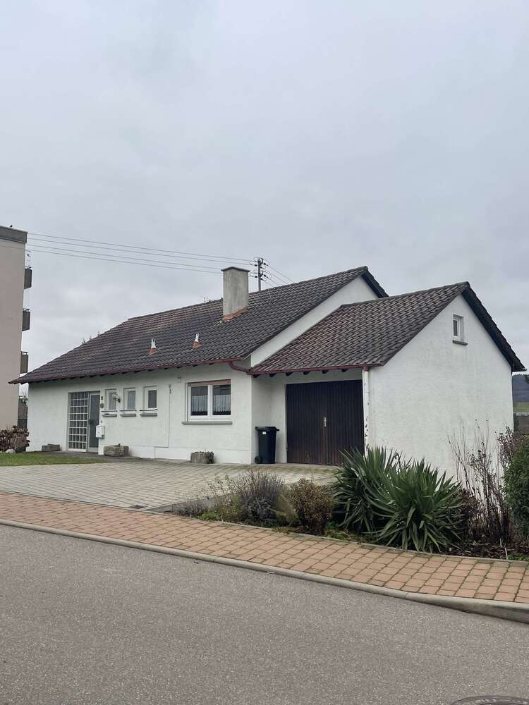 Haus zum Kaufen in Güglingen 420.000 € 123 m²