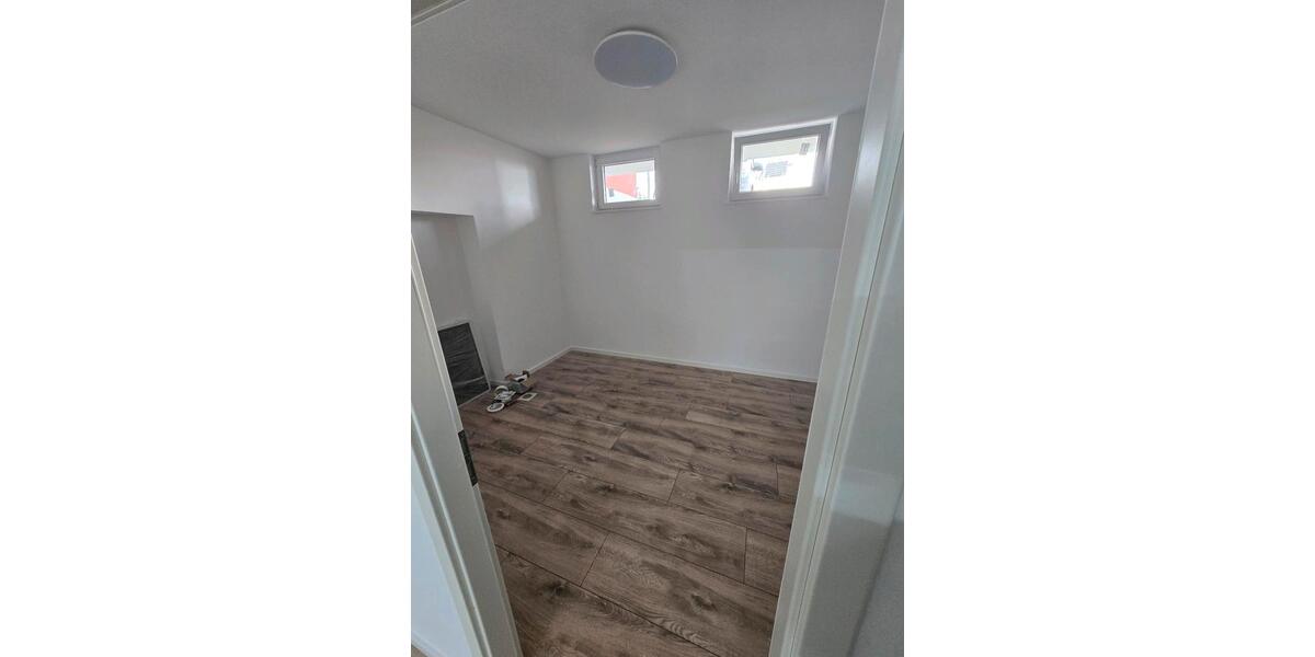 2-Zimmer-Wohnung (UG) – 70 m² in KORB 71404– frisch renoviert zimmer