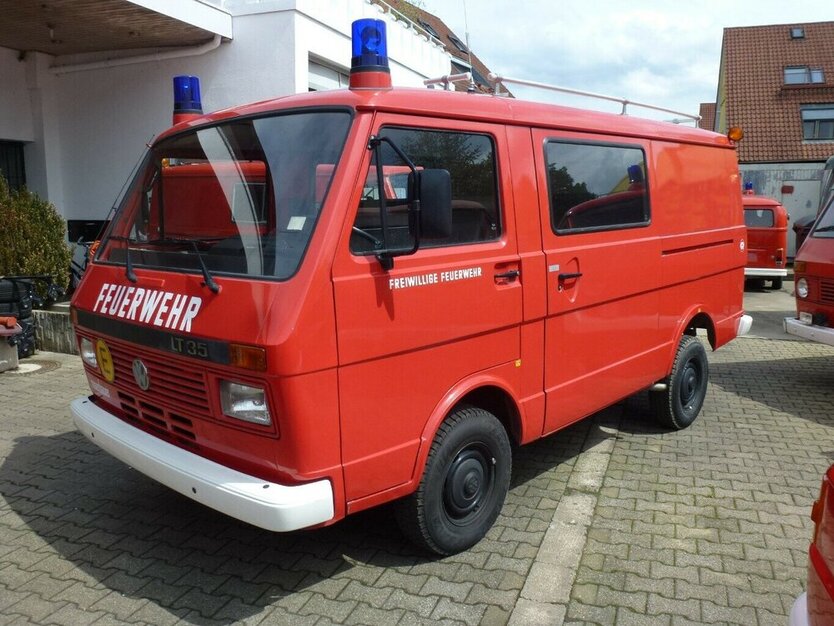 VW LT 35 * 2 Schiebetüren * Oldtimer * Diff.-Sperre 23.000 km 10.900 € Nürtingen 72622