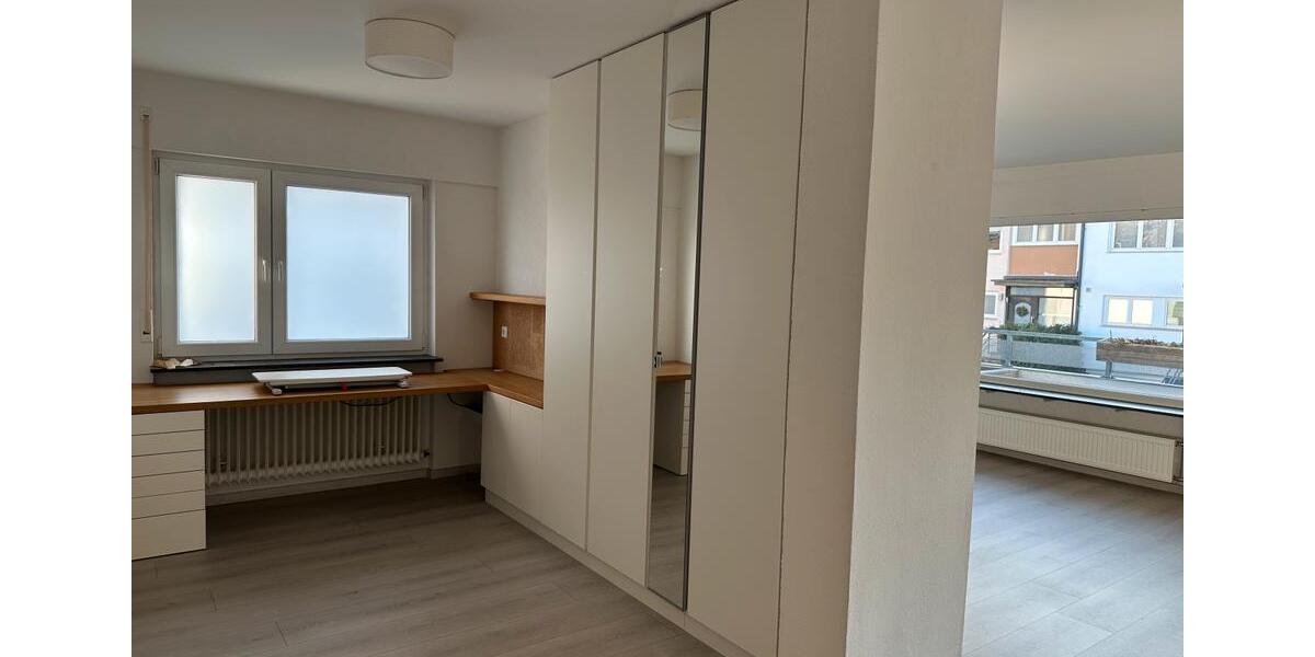 Helle 4½ Zimmer-Wohnung mit Terasse, inkl.Garage *PROVISIONSFREI* 4.5 zimmer