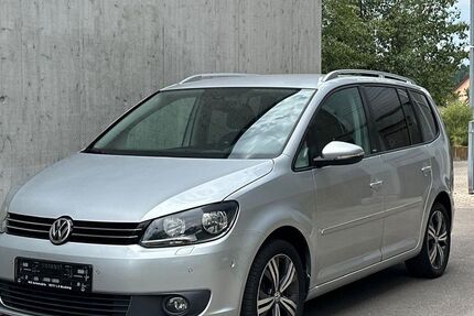VW Touran 187.000 km 2.990 &euro; Leinfelden-Echterdingen (Musberg) 70771