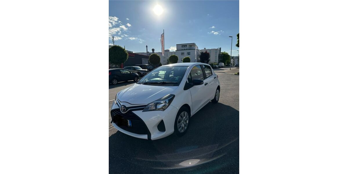 Toyota Yaris 65.550 km 7.999 € Stuttgart 70469