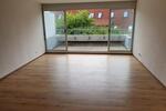 Lichtdurchflutete 4-Zimmer-Wohnung mit großem Balkon & Garage