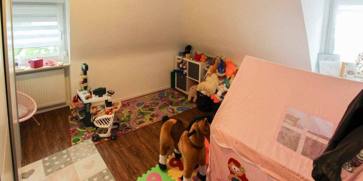 Etagenwohnung Stuttgart Feuerbach - 3 Zimmer, 89 m&sup2;, 299.000&euro; | Angebot:26807265