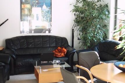 Provisionsfrei* 2-Zimmer-EG-Wohnung mit Terrasse, großem Gartenanteil und TG-Stellplatz (vermietet) - Wohnung Böblingen Böblingen (Stadt) | Angebot:24766338