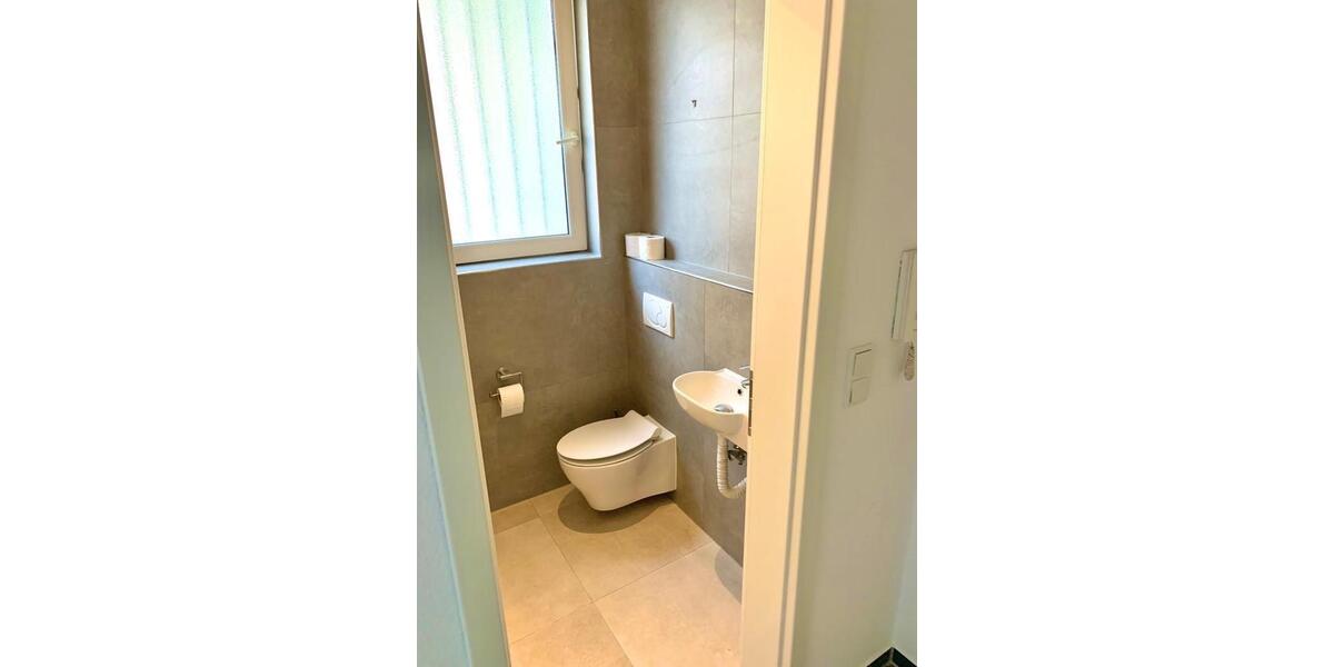 Einfamilienhaus Stuttgart Sillenbuch - 5 Zimmer, 213 m&sup2;, 680.000&euro; | Angebot:25145943