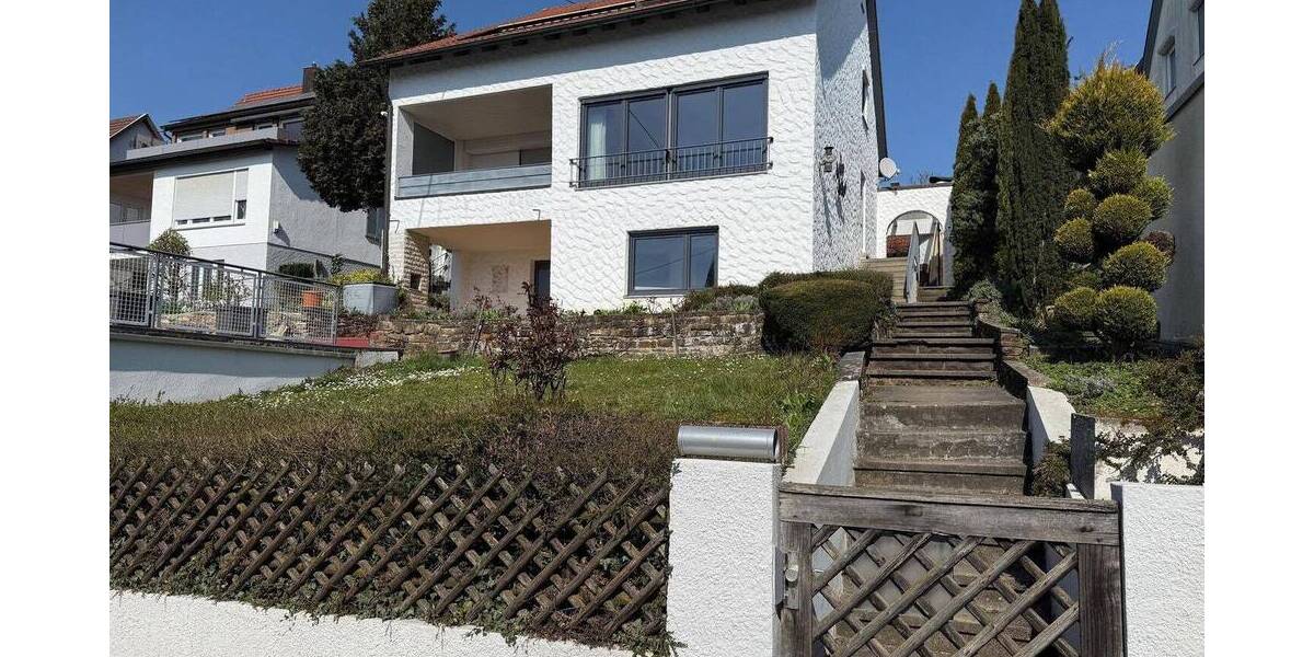 Mehrfamilienhaus, Wohnhaus Ostfildern Scharnhausen - 7 Zimmer, 210 m&sup2;, 639.000&euro; | Angebot:26029990