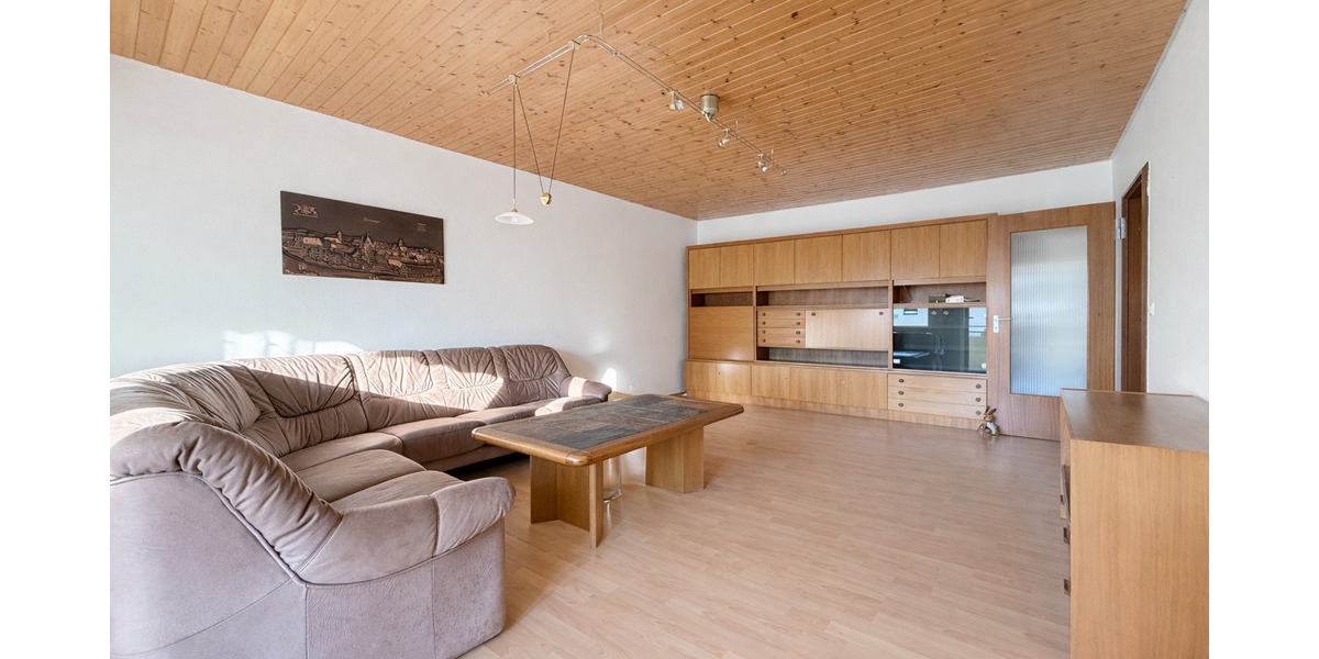 Etagenwohnung Waiblingen Beinstein - 3 Zimmer, 94 m&sup2;, 250.000&euro; | Angebot:25401810