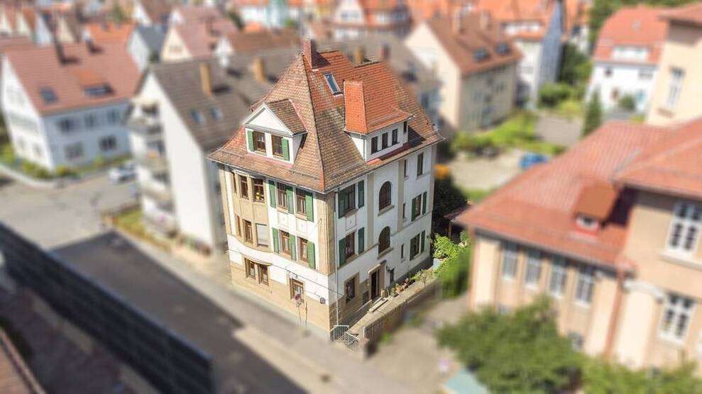 ++ Mitten in Feuerbach - Repräsentatives MFH aus der Gründerzeit ++
