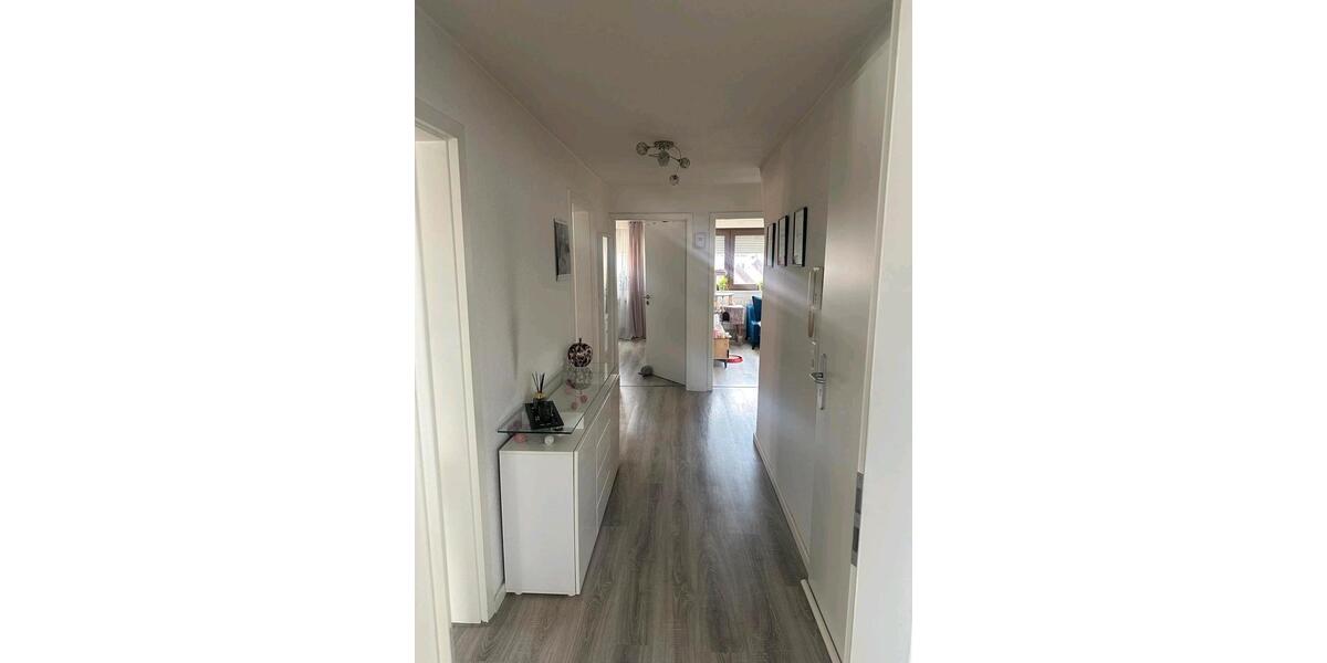 Dachgeschoßwohnung Schwieberdingen - 3 Zimmer, 67 m&sup2;, 248.500&euro; | Angebot:25874182