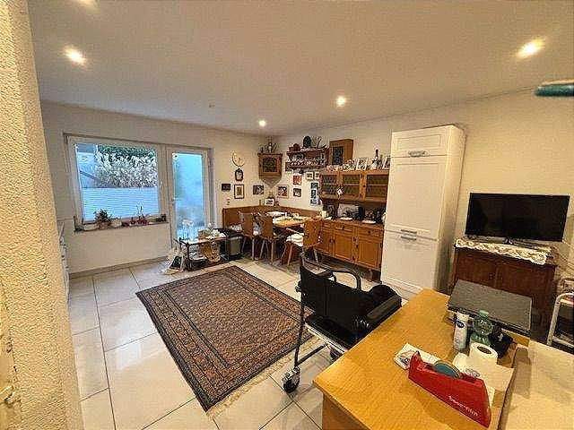 DHH mit Einliegerwohnung Sauna,Whirlpool 6 zimmer